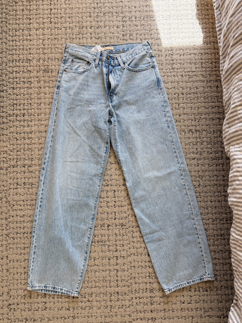 Levi Baggy Dad Jean NWOT